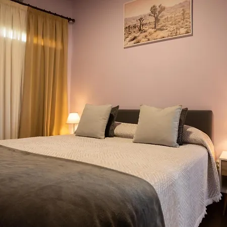 Village Center Two Bedroom * Порту-Мониш